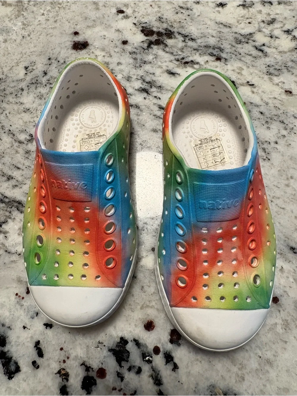 Native Kids Rainbow Gradient Water Shoes (Blue, Green, Orange, Red)